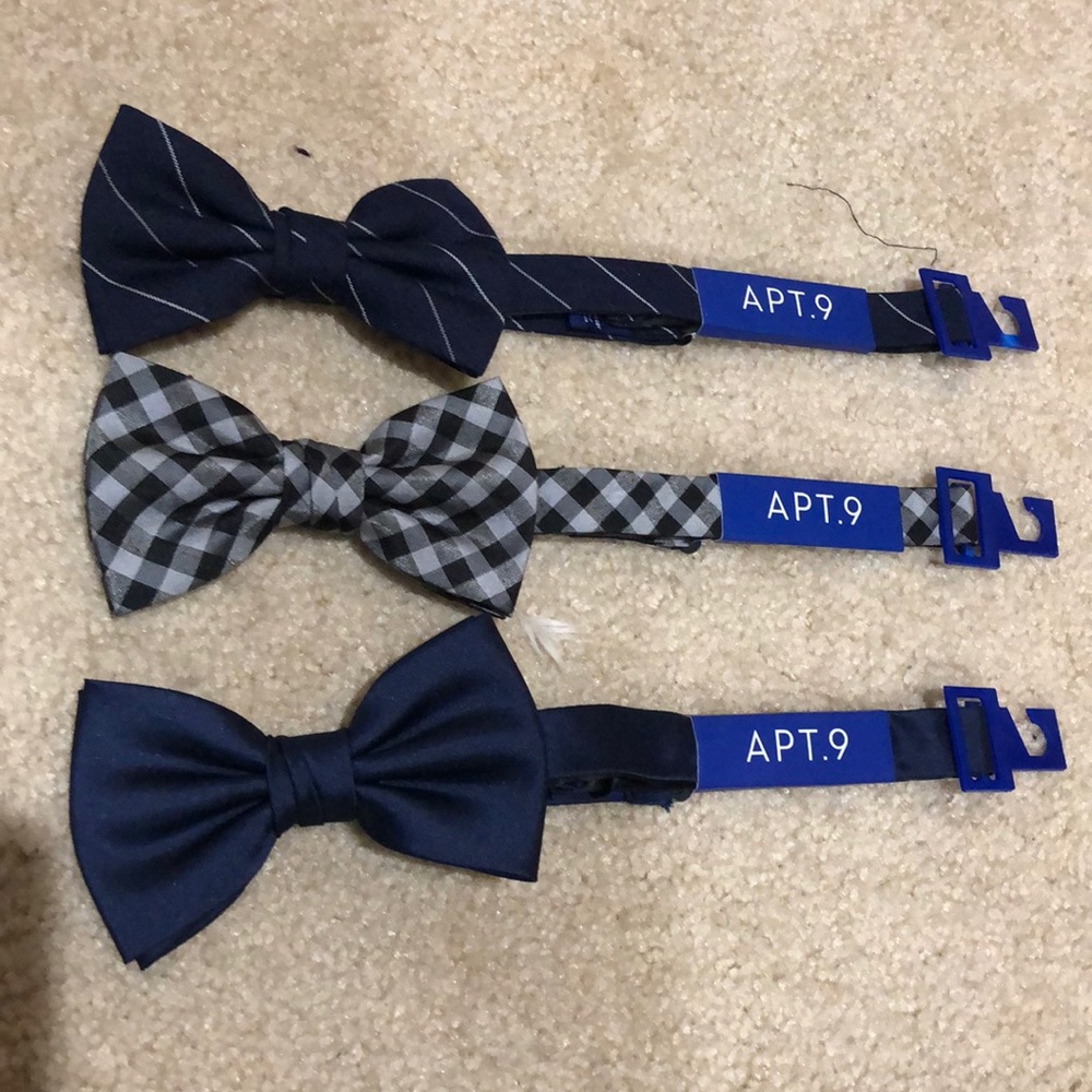 Four ties - Picture 2 of 8